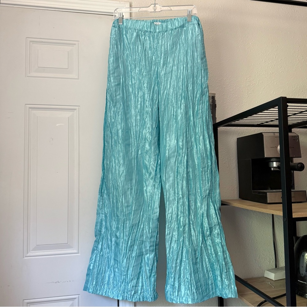 IZAYLA blue aqua pleated textured crinkle wrinkle wide leg elastic waist pants